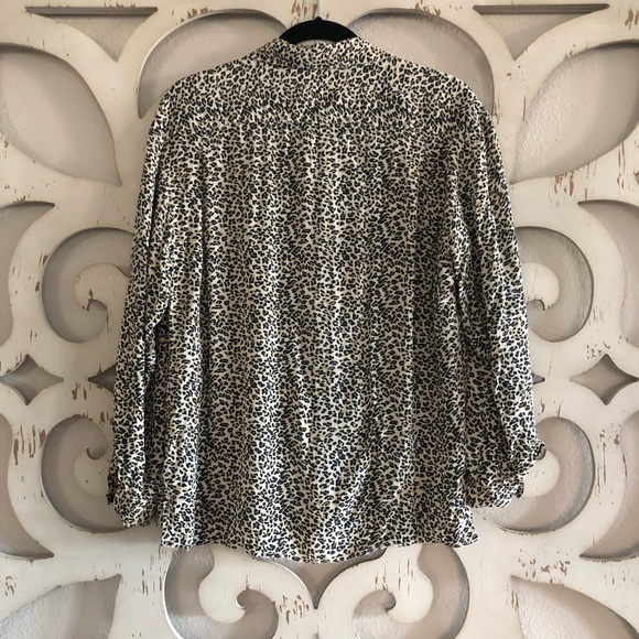 Vintage Leopard Animal Print Silk Button Up - Picture 7 of 7